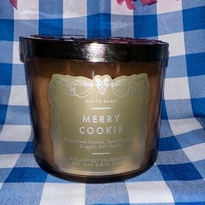 White Barn Merry Cookie Candle - Cream and Brown